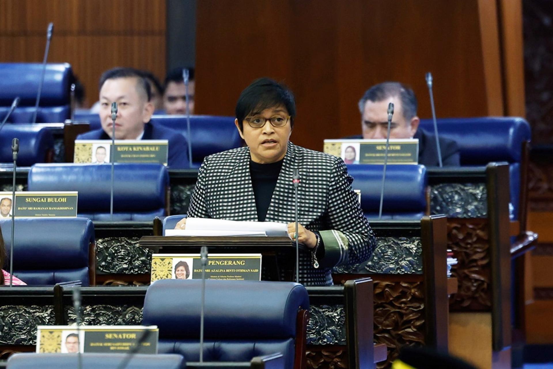 阿莎丽娜指出，针对所谓“企业黑帮”的课题，目前调查工作仍由警方持续进行中。