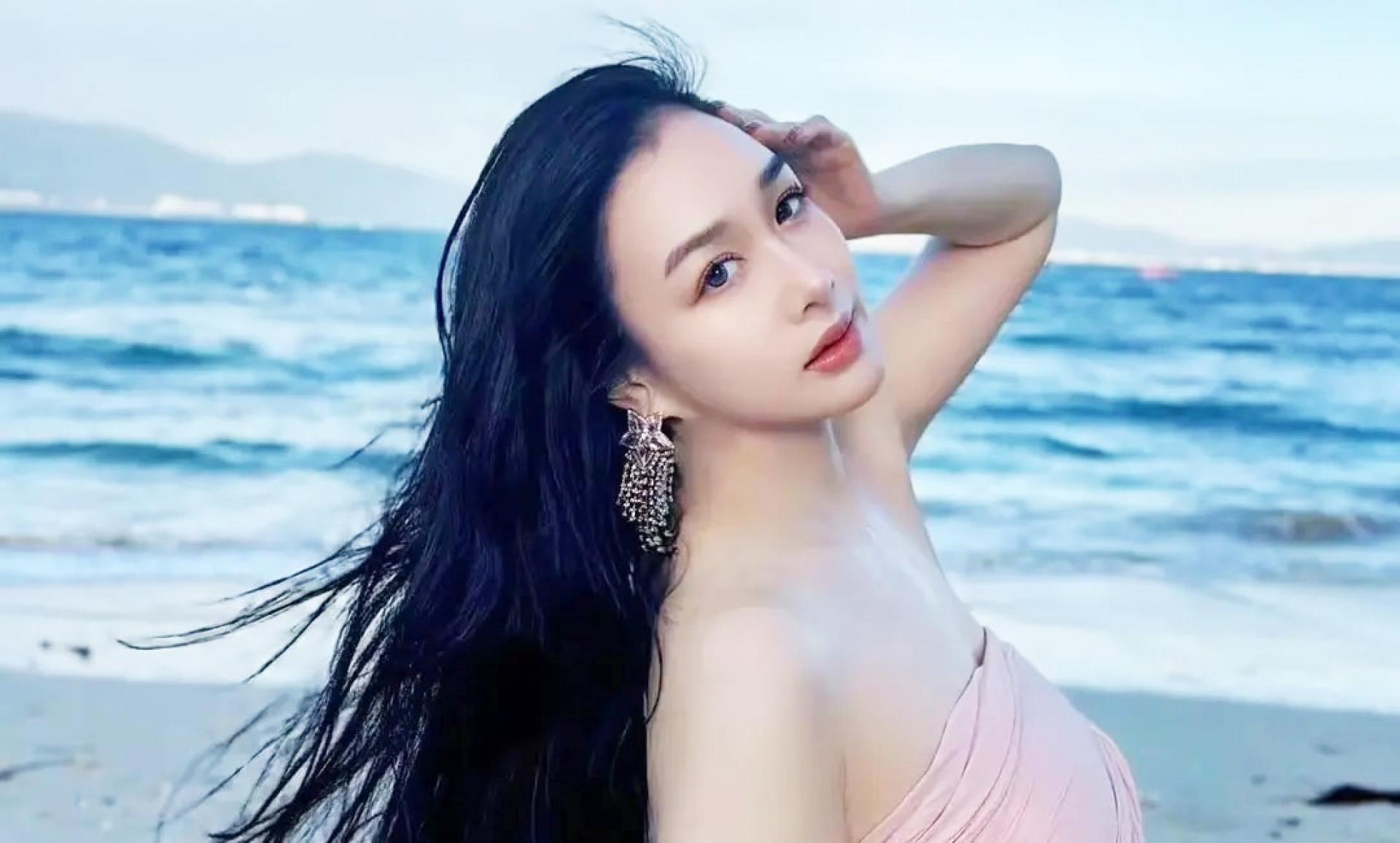 钟丽缇小女儿与友人聊天纪录疑曝光，提到坐马桶上的女性就是姐姐。