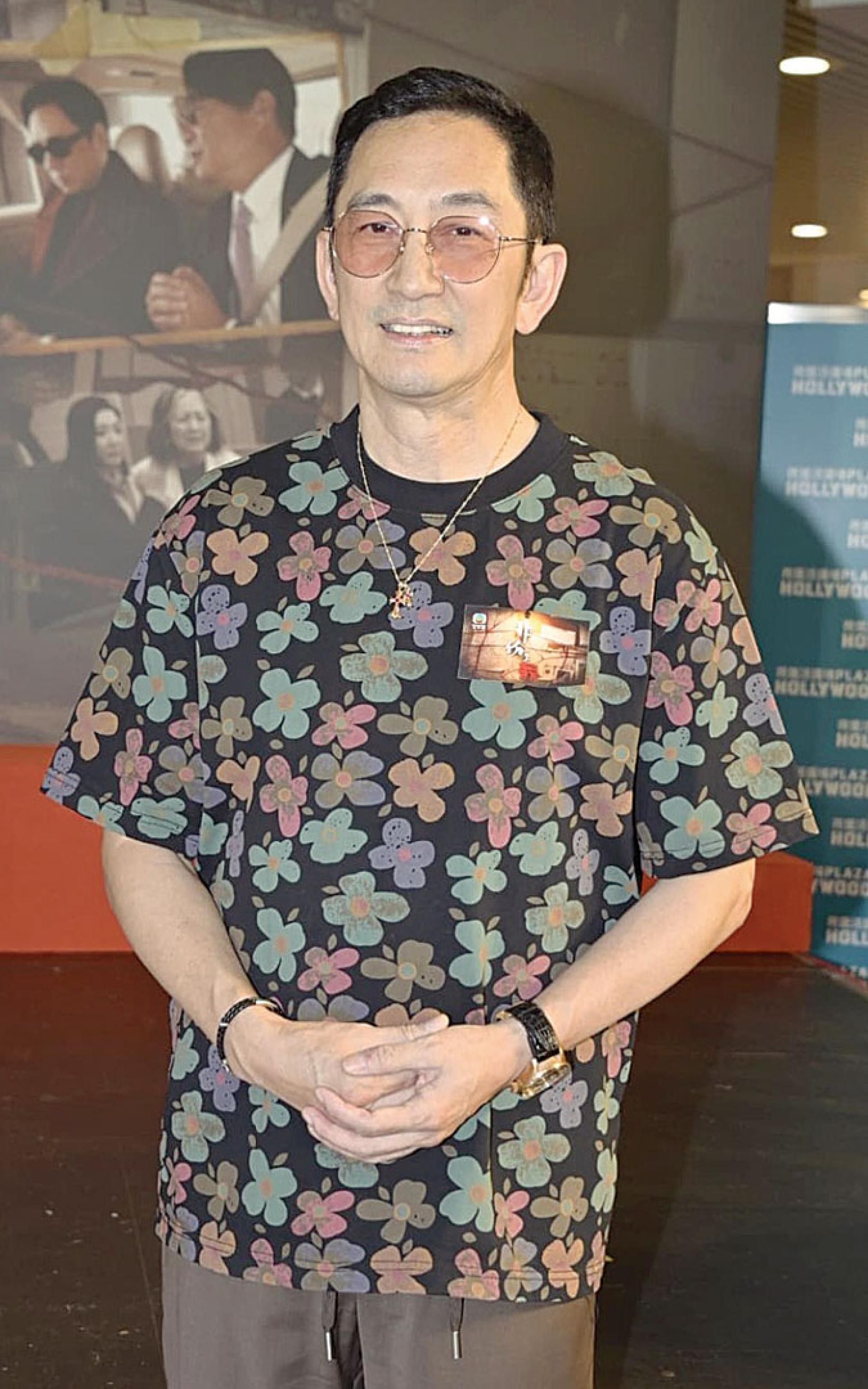 吴启华卖肖像拍AI电影。