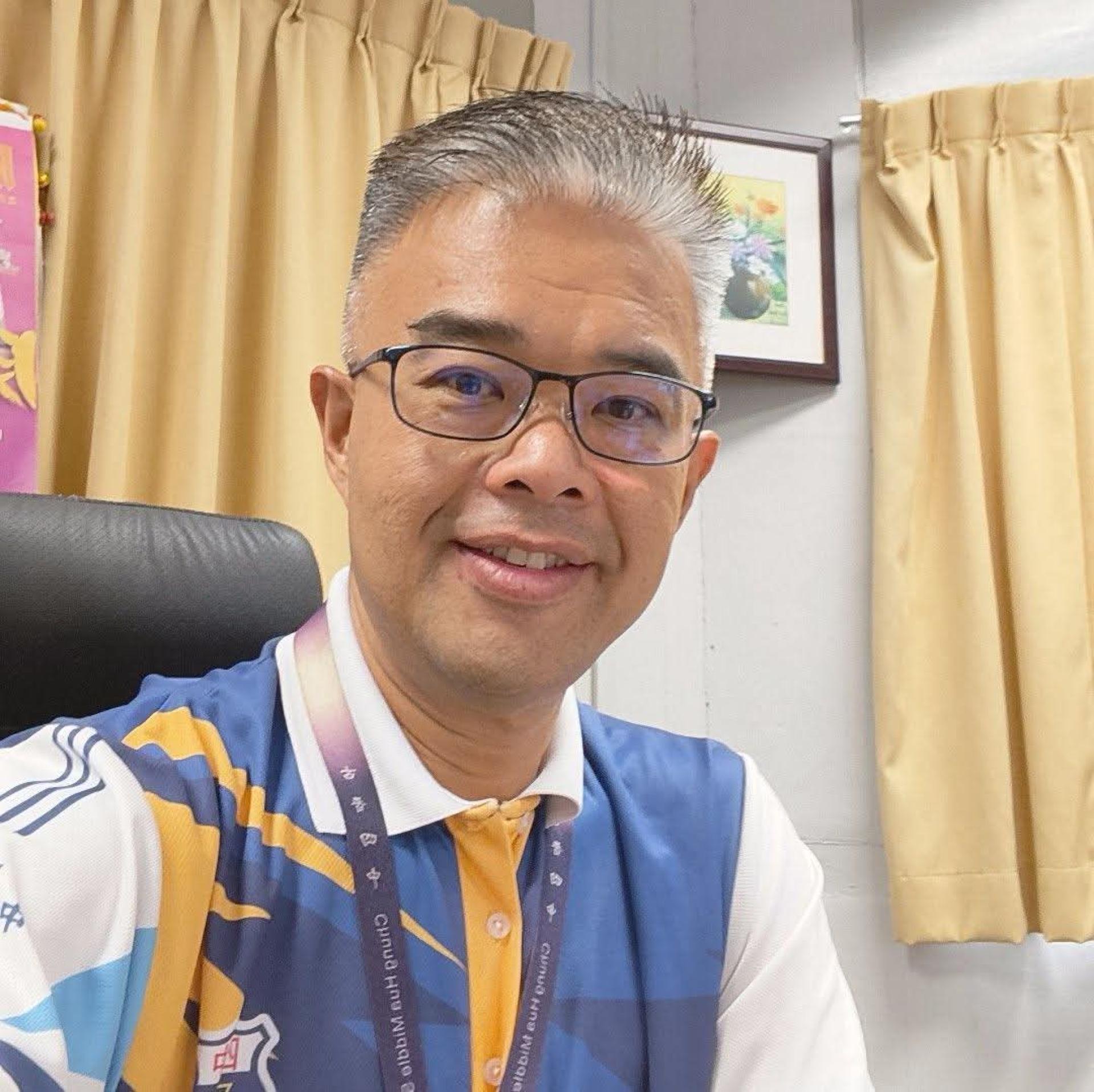 古晋四中校长官晨阳 严厉谴责不法之徒冒用学校及任何人名誉进行诈骗，不仅损害他人声誉与利益，影响社会大众的权益。
