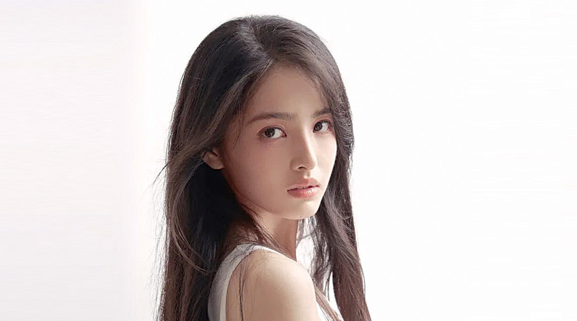 雪野之前没有任何演艺资历。