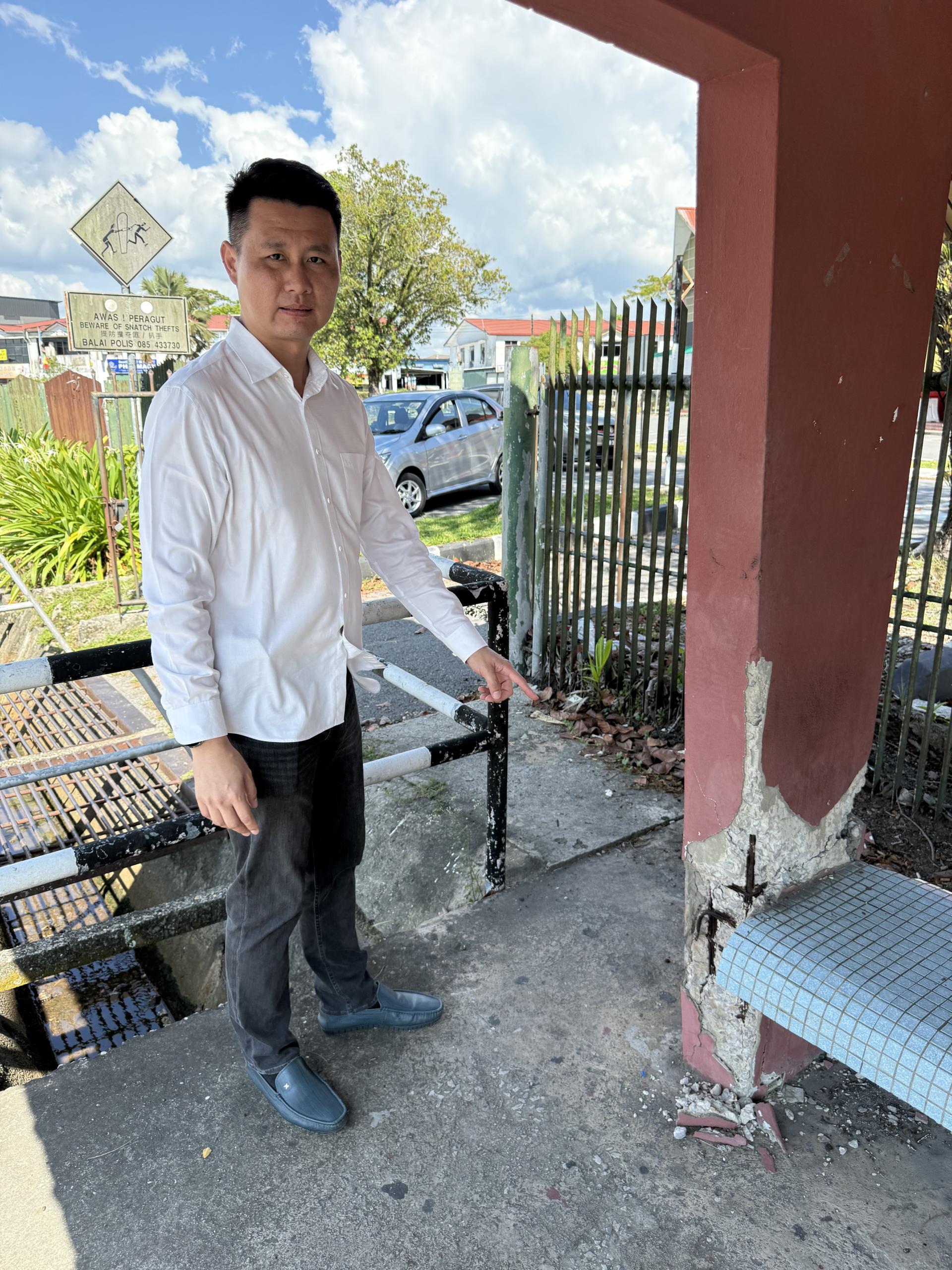 林思健接获民众投诉后，已经亲自勘查珠芭10号市集前巴士站情况，并把问题呈交当局，希望获得关注和处理。