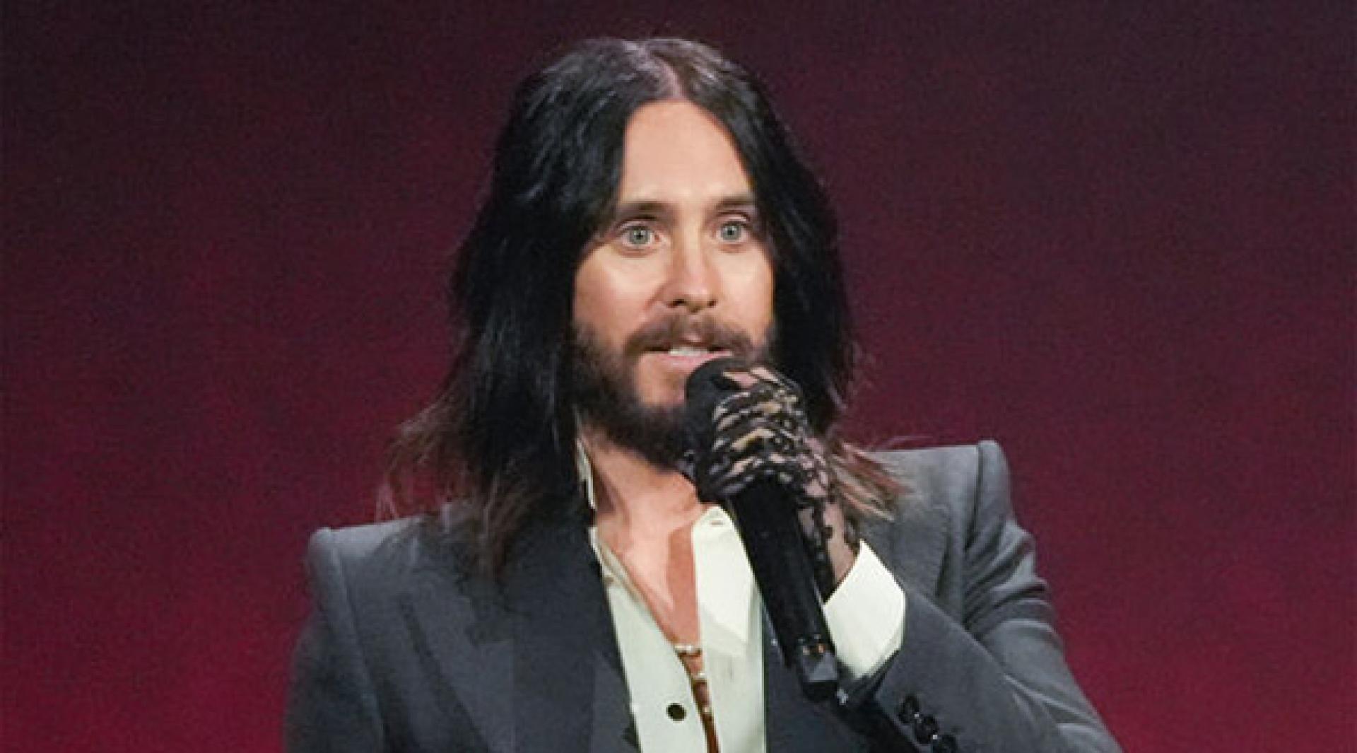 杰瑞德雷托（Jared Leto）再次爆发性丑闻。