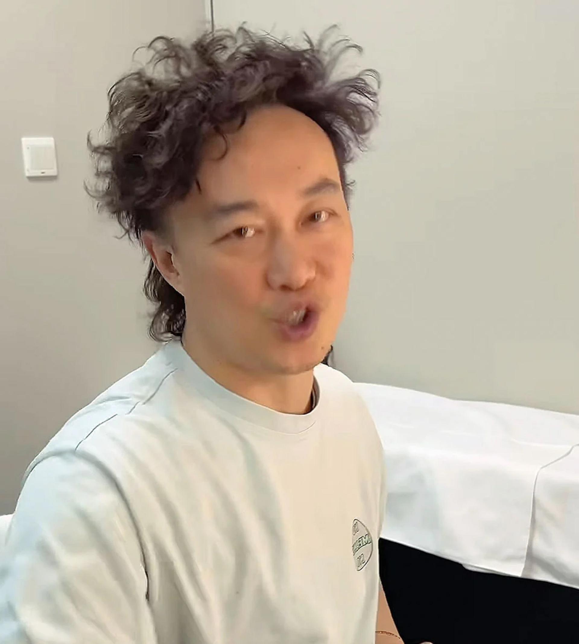 陈奕迅疑似有严重洁癖。