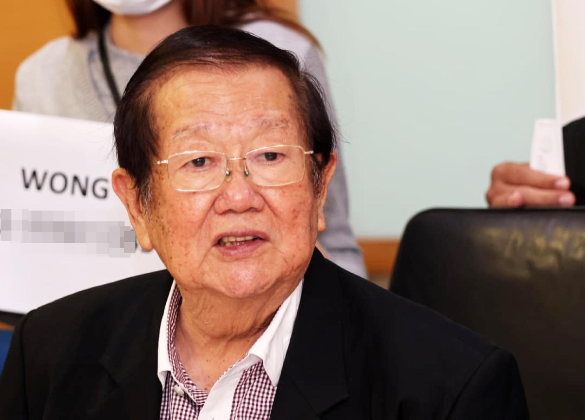 张天赐：阿窿说看在大家同姓份上给我面子，却还是索取“完整”的债务。
