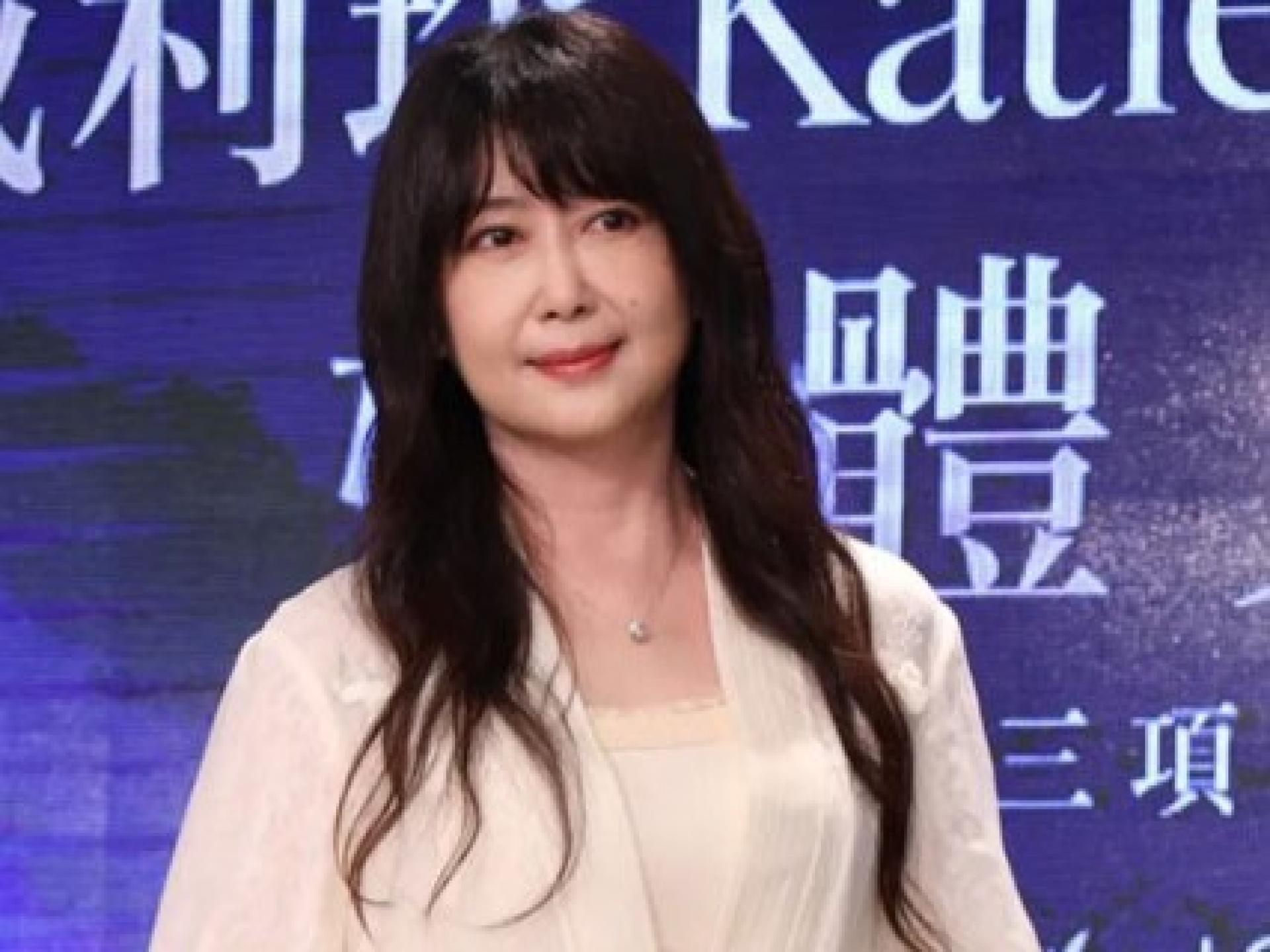 孟庭苇消失20年再现身，模样依旧冻龄。