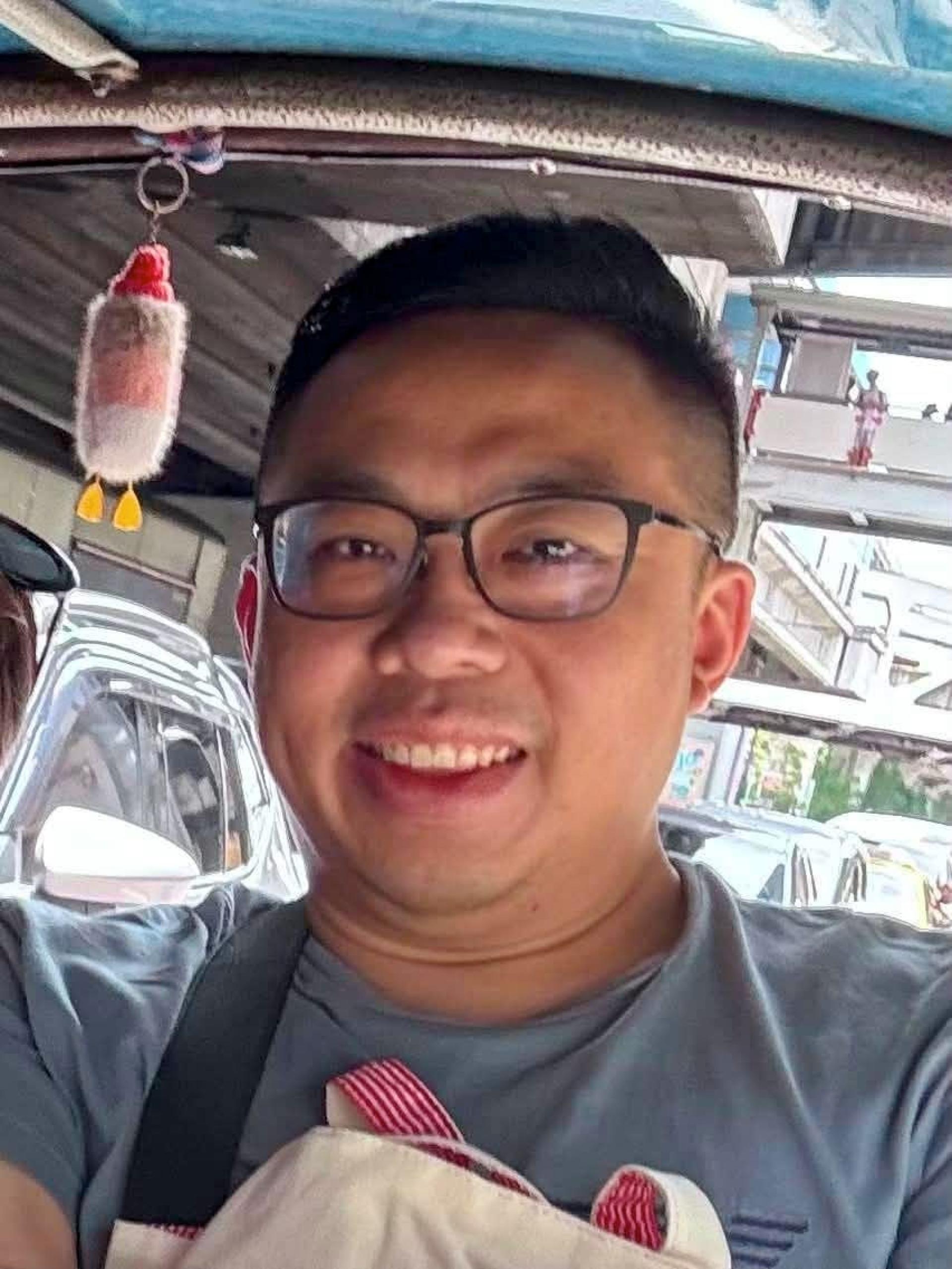 上周三（7月29日）中午12时许，39岁商人刘凯贤驾驶一辆丰田Vellfire休旅车外出赴约，抵达柔佛州新山五福城大众银行一带后便失去联系。