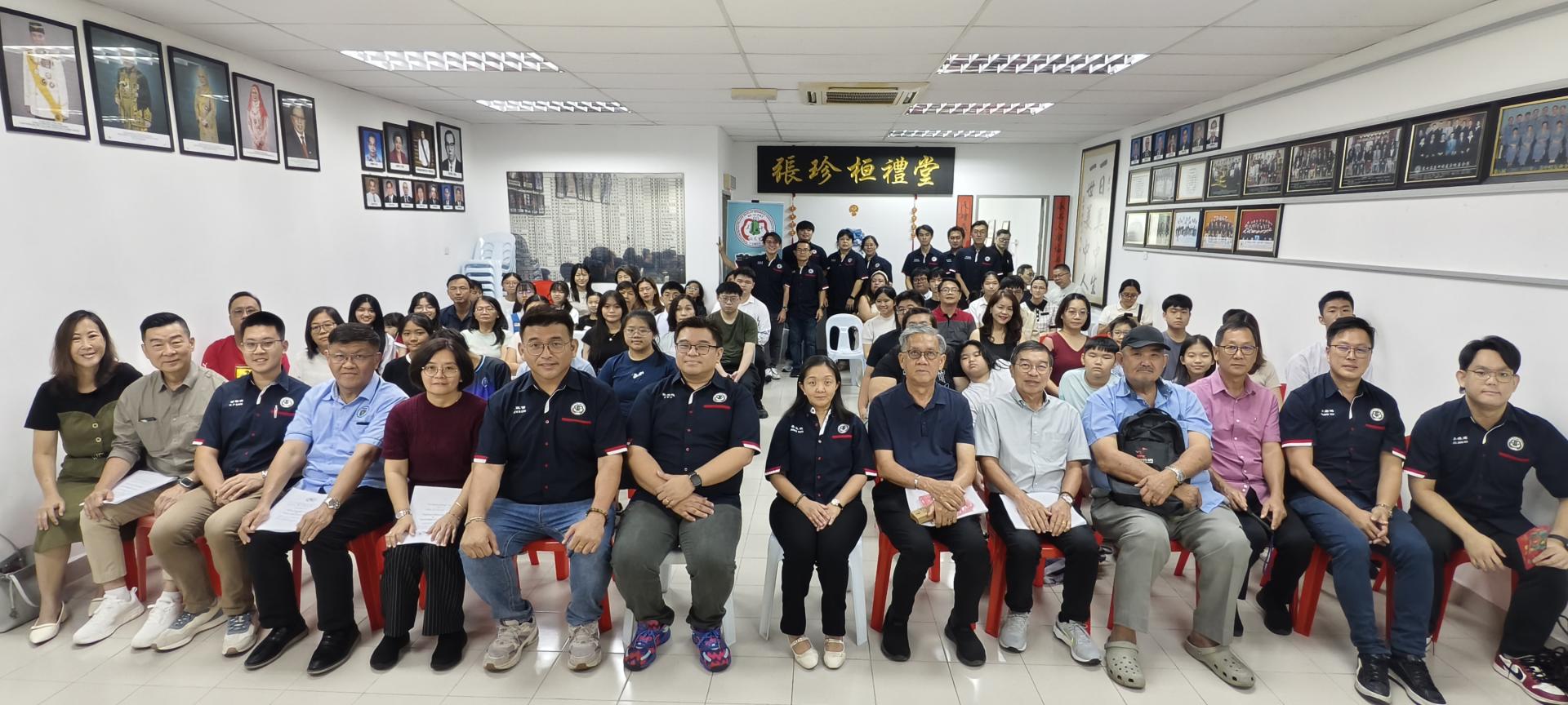美中近3年新生维持300至350人 校方盼每年招生达350人