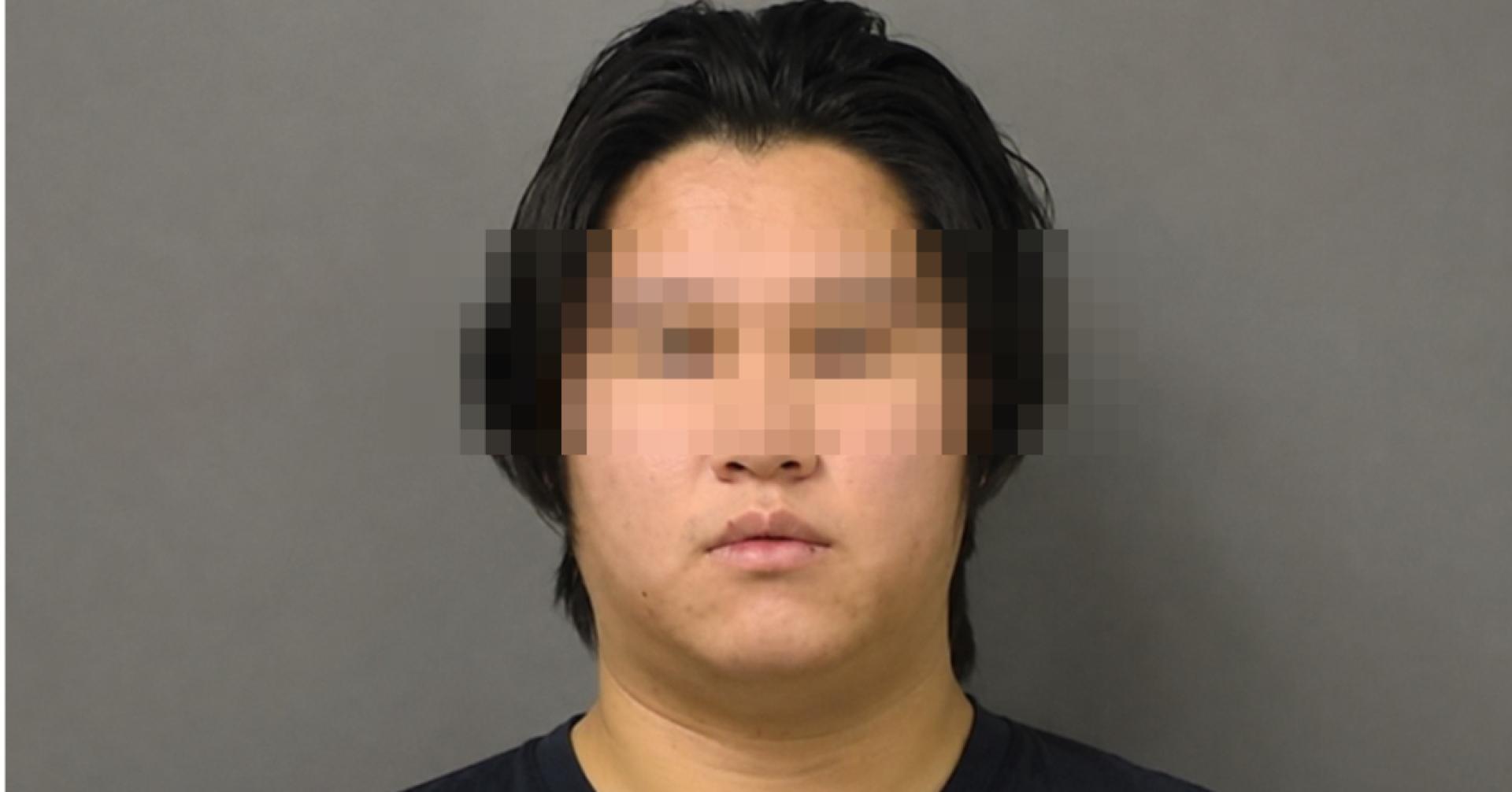 美国一名高学历华裔男子，被指将具体的杀死前女友暴力想法告诉ChatGPT，相关聊天内容最终触发OpenAI安全审核，并由OpenAI向联邦调查局（FBI）通报，始而让当局掌握情报破案捉人。
