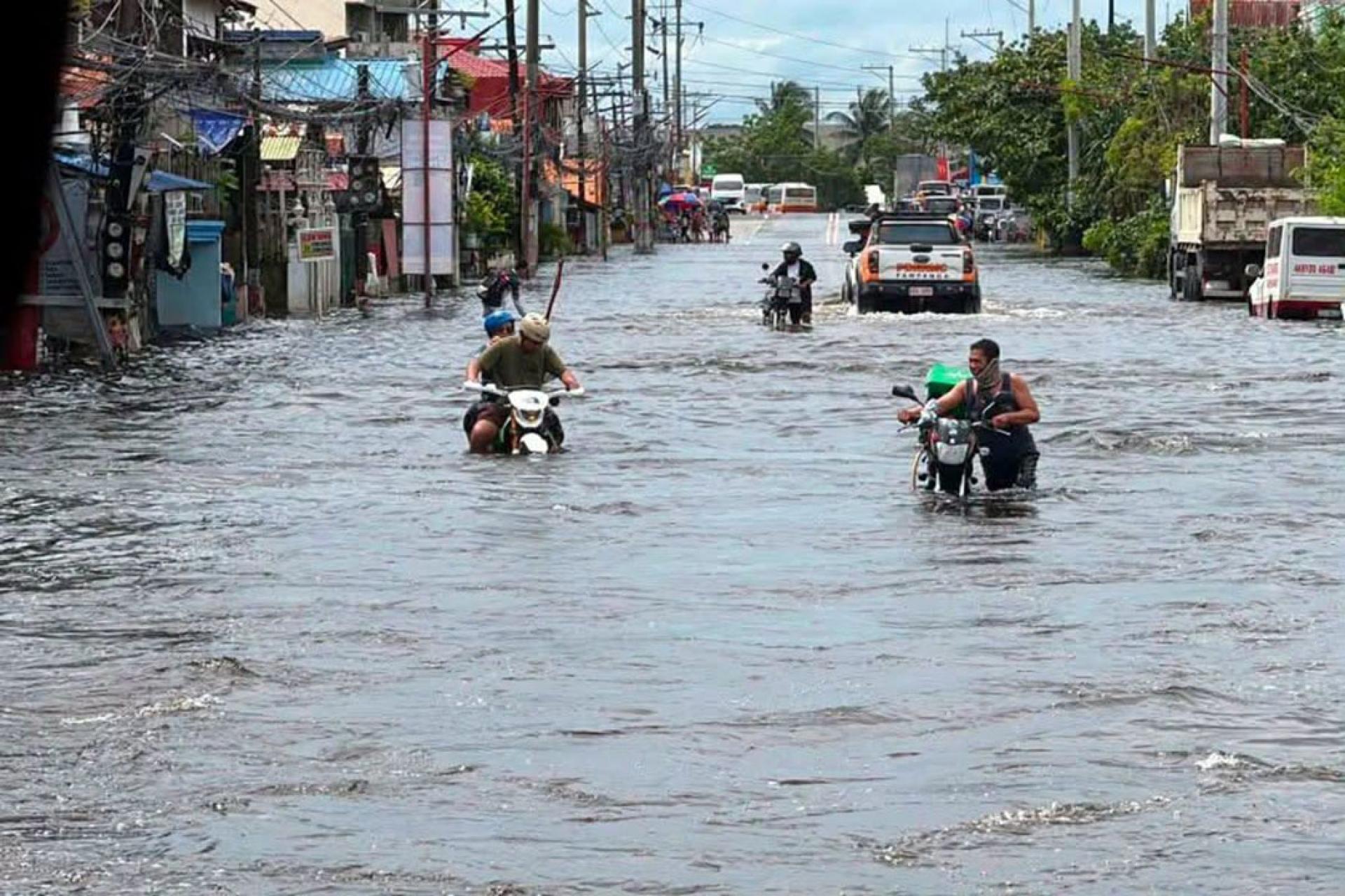 邦板牙省不少地区遭遇水灾。