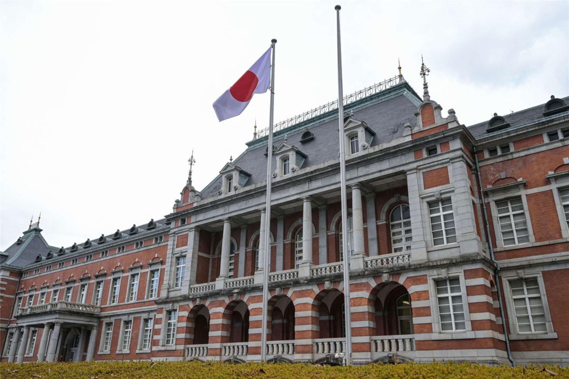 日本法务省预计在9月提出“卖春法”修正案，嫖客也要罚。