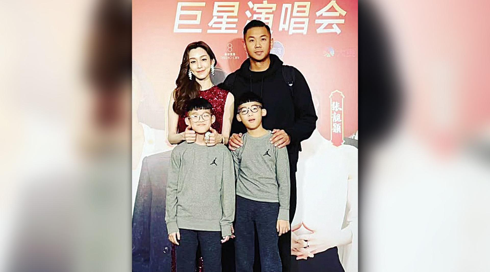 范玮琪2日在澳门开唱，和陈建州带双胞胎儿子亮相。