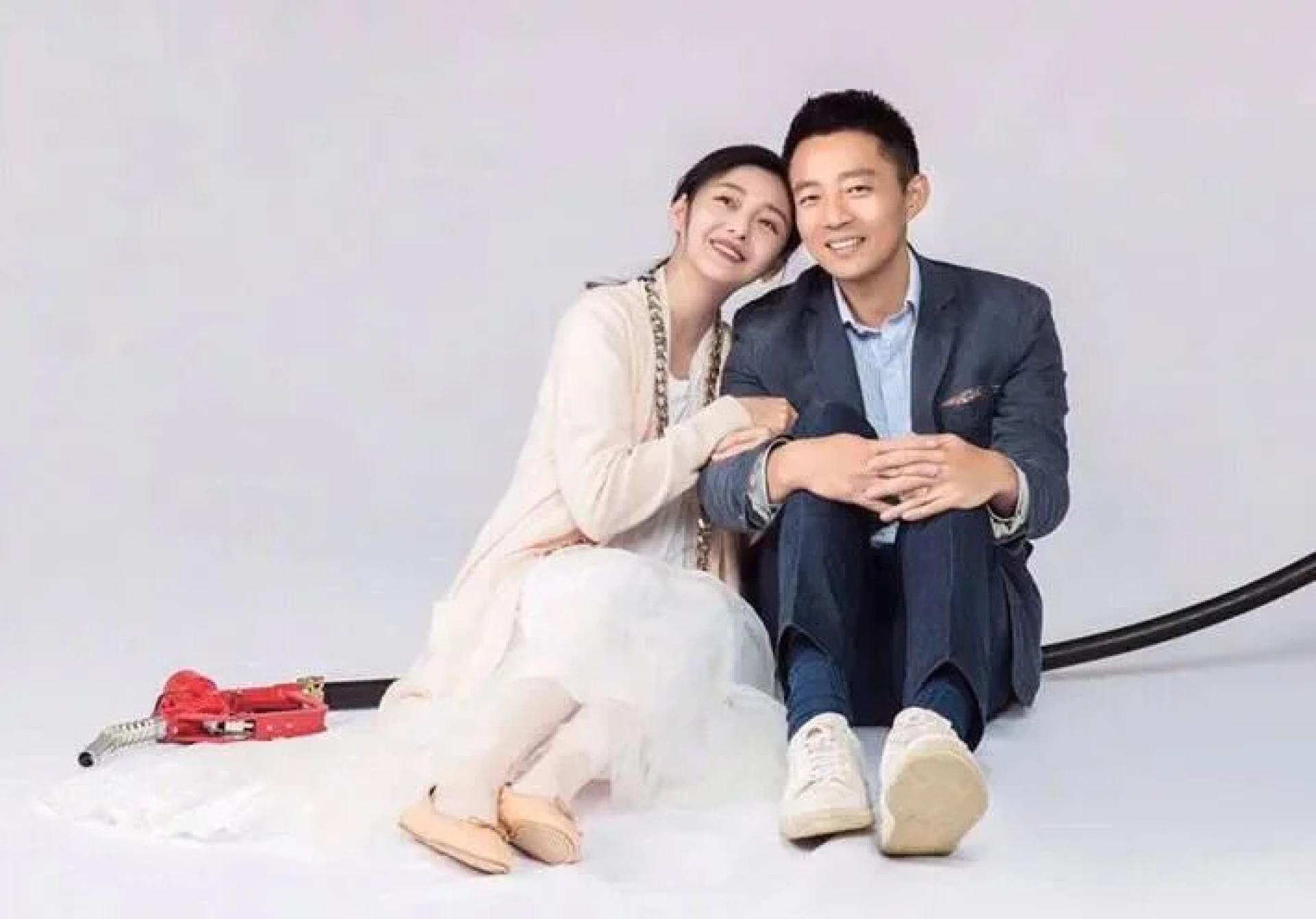 大S和汪小菲曾于2018年演出夫妻实境节目《幸福三重奏》。
